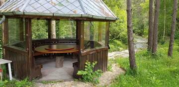 Фото номера Трехместный номер с общей ванной комнатой Гостевой дом Villa Doina Ecotour г. Мороэни 27